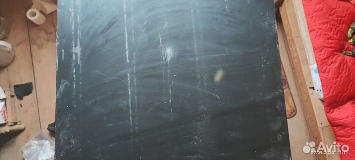 Столик металлический