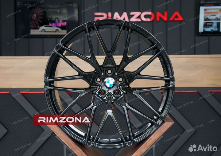 Кованые диски R22 818 style на BMW X5