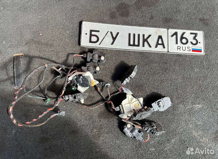 Моторчик заслонок отопителя Audi A4 B8