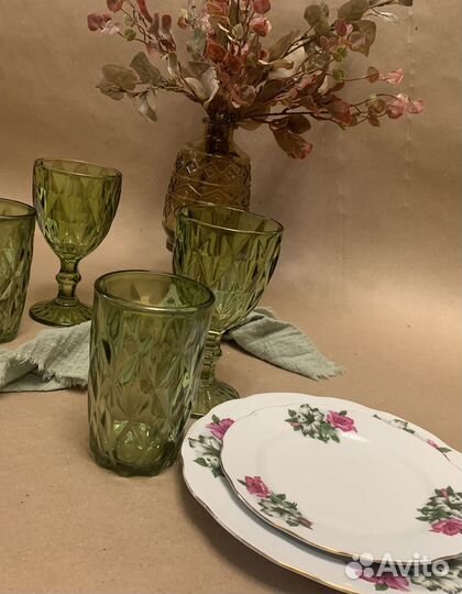 Бокалы для вина цветное стекло зеленые и стаканы