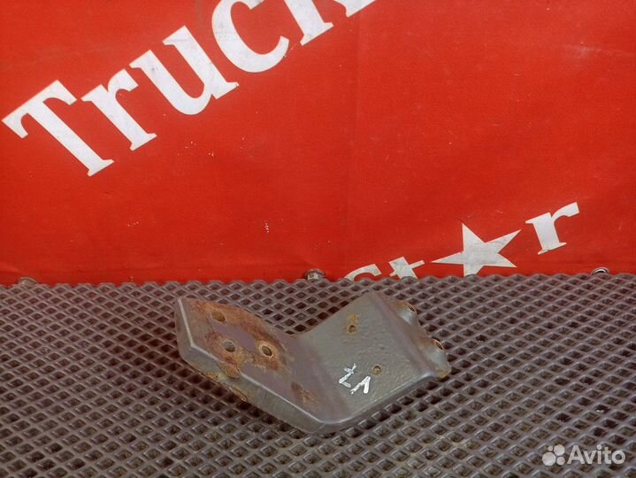 Кронштейн компрессора кондиционера Volvo FH