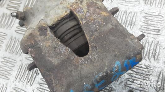 Суппорт тормозной передний правый skoda fabia 1 (A