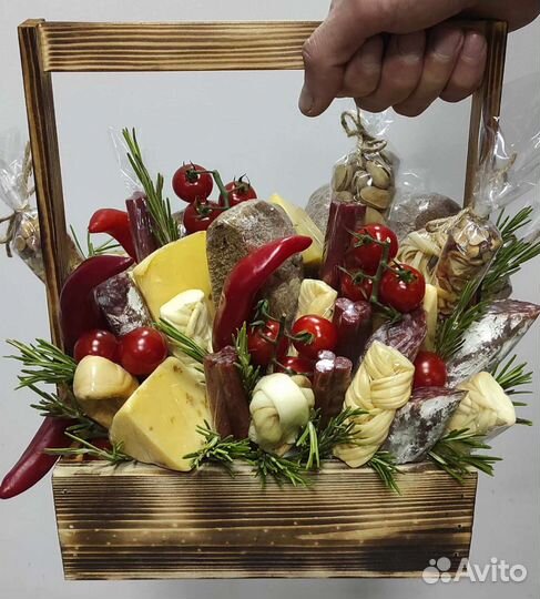 Композиция из живых цветов