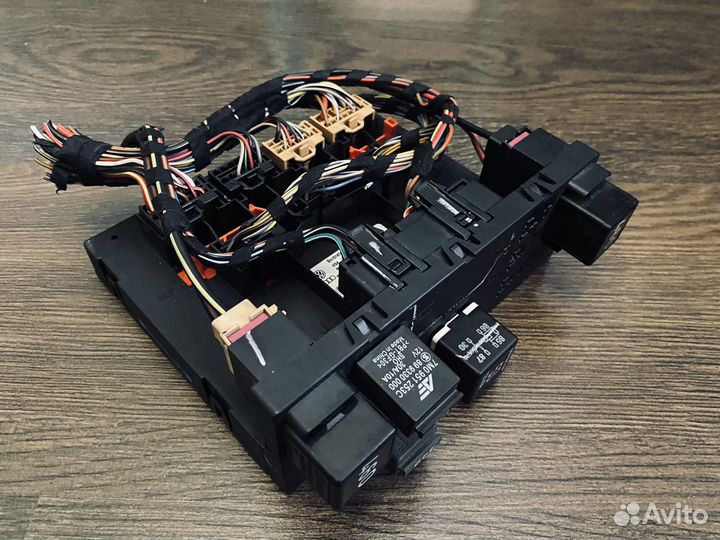 Блок электронный управления бортовой сети VAG