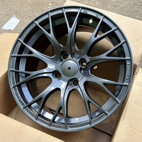 Литые диски Sakura Wheels 181 7×R15 4×100