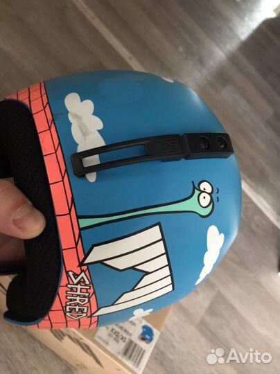 Шлем горнолыжный