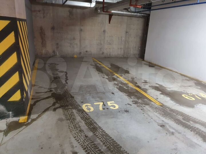 Машиноместо, 13 м²