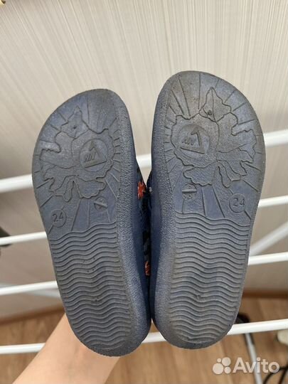 Сандалии для мальчика 24