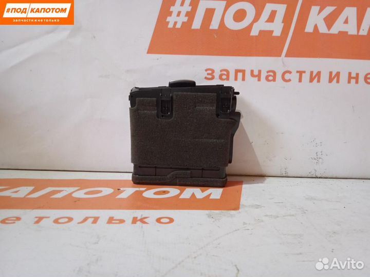 Дефлектор обдува салона правый Mitsubishi Lancer