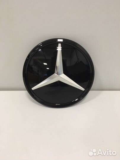 Звезда стеклянная Mercedes C-klass (W 205) черная