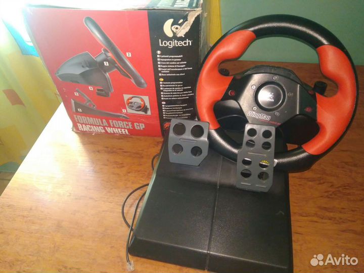 Игровой руль с педалями Logitech WingMan