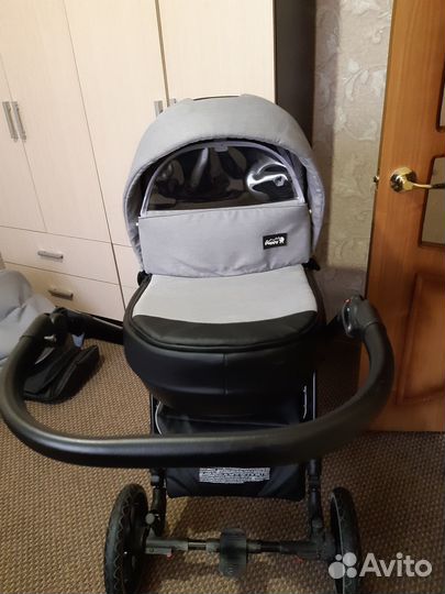 Продаётся коляска 3 в 1