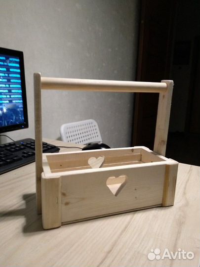 Ящички для подарков,скворечники