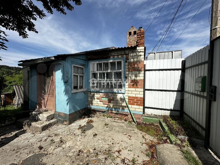 Дом 46 м² на участке 4 сот.