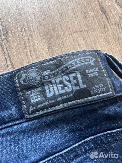 Джинсы клеш diesel