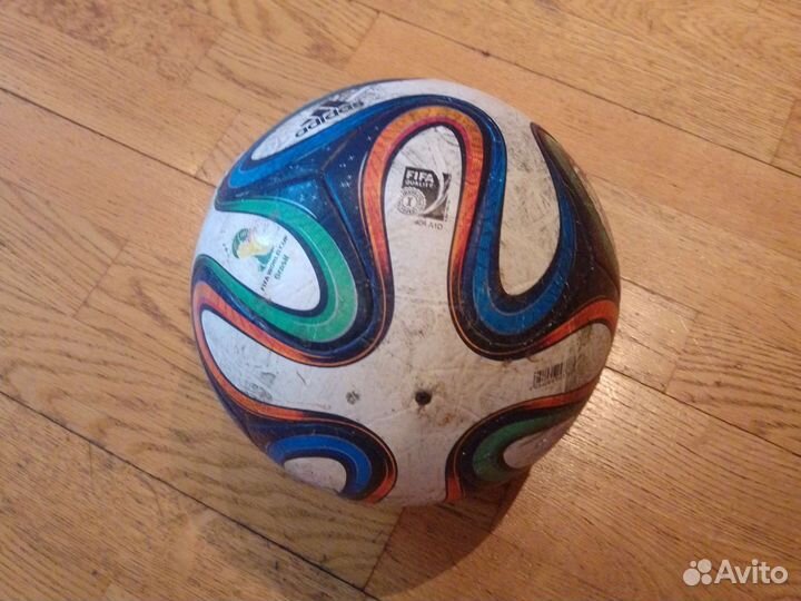 Футбольный мяч adidas brazuca (реплика)