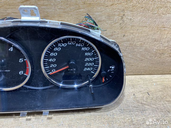 Панель приборов Mazda 6 GG дизель 112994