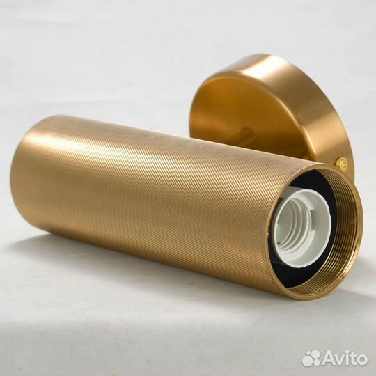 Бра настенный металлический со стеклом