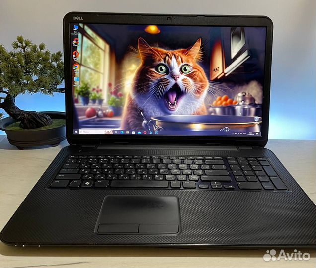 Мощный ноутбук dell 12 Gb i3 SDD 17''