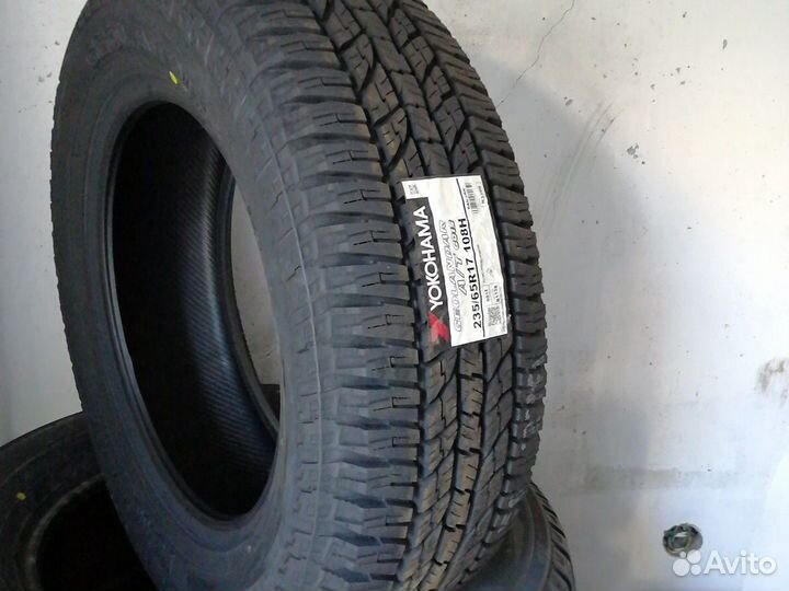 Yokohama Geolandar A/T G015 235/65 R17