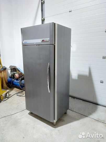 Холодильный шкаф skycold