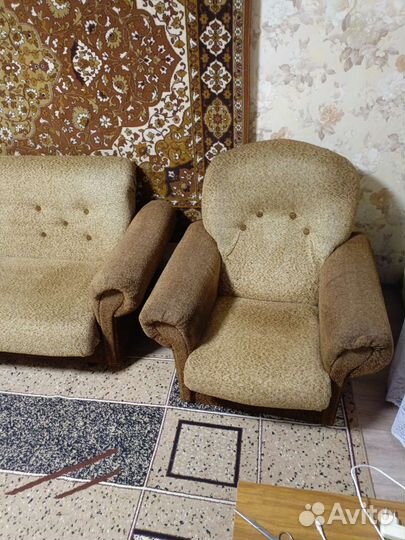 Диван и 2 кресла бу