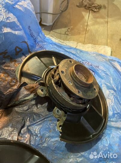 Задние кулаки в сборе на BMW E90