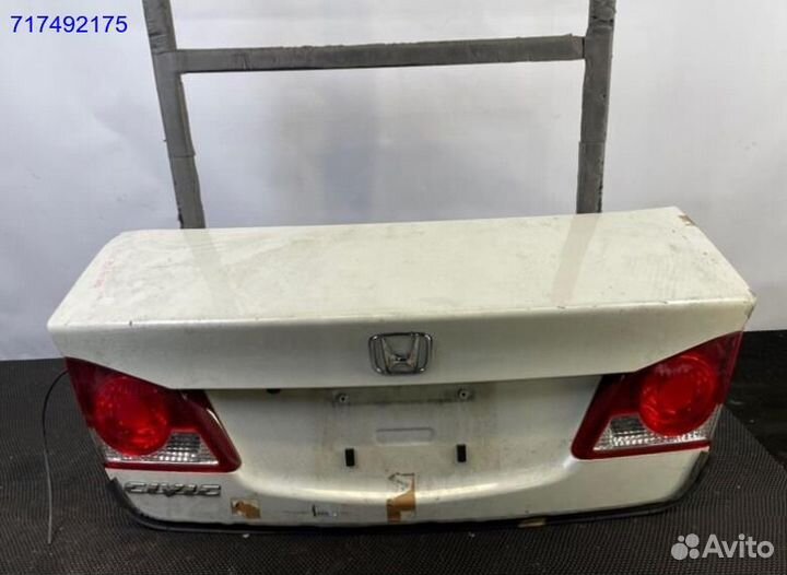 Крышка багажника Honda Civic 4D