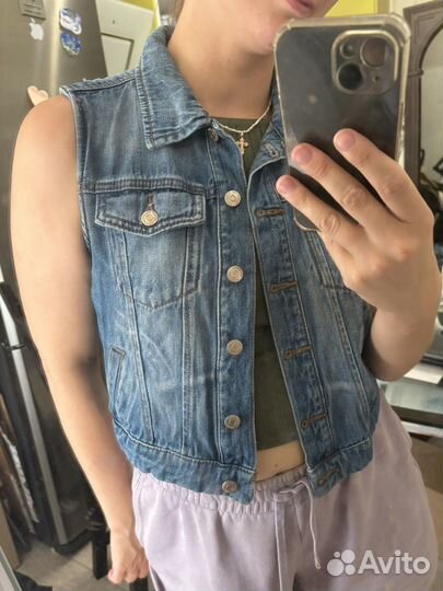 Джинсовый жилет pull bear