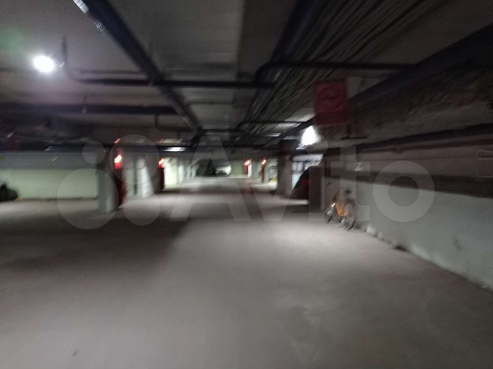 Машиноместо, 13 м²