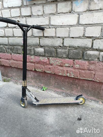 Трюковой самокат за 2к