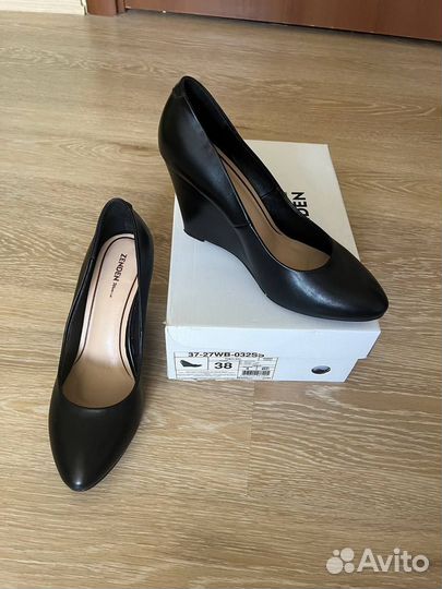 Обувь женская 38 размер