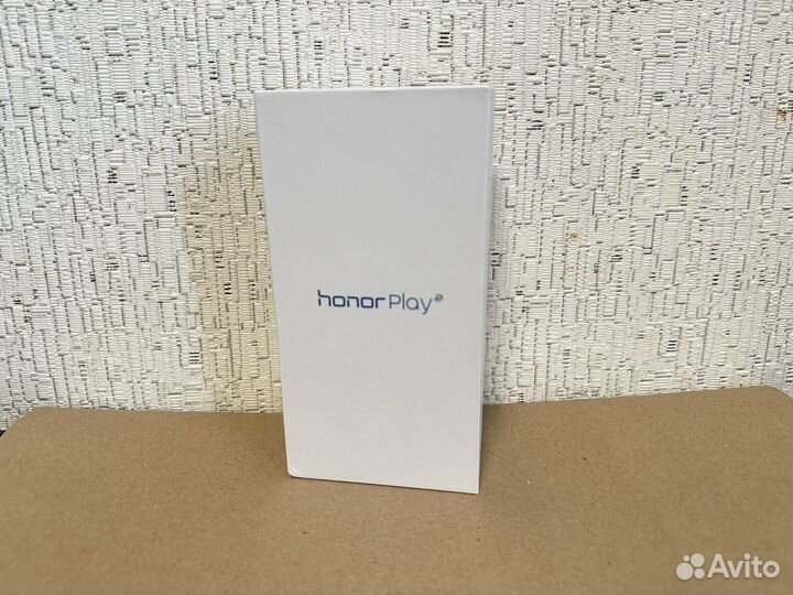 Коробка от телефона Honor Play