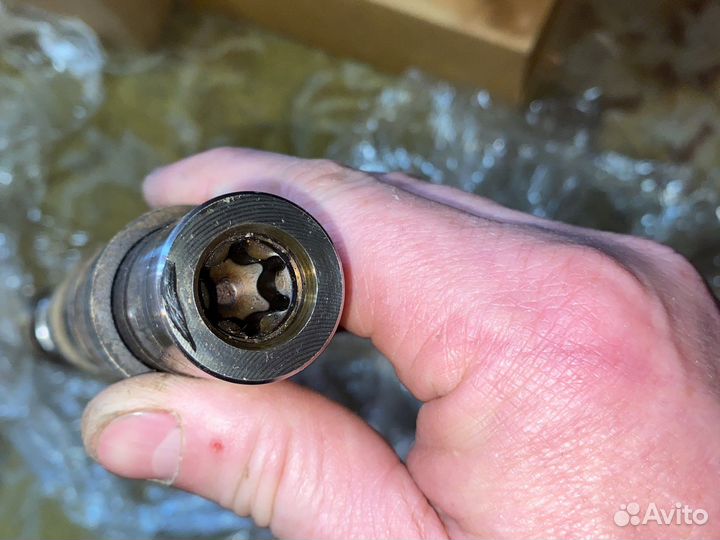 Распредвал Мерседес 272 мотор