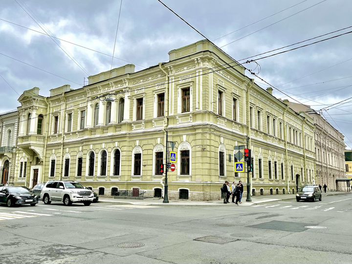 Гостиница, 360 м²