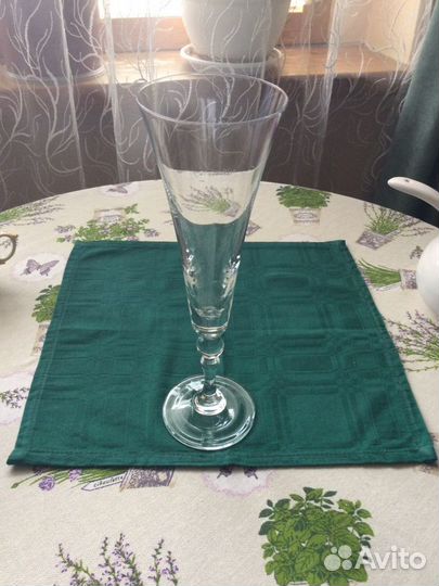 Фужеры, бокалы, стаканы, графин