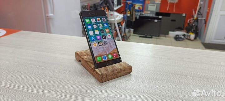 iPhone 7, 32 ГБ