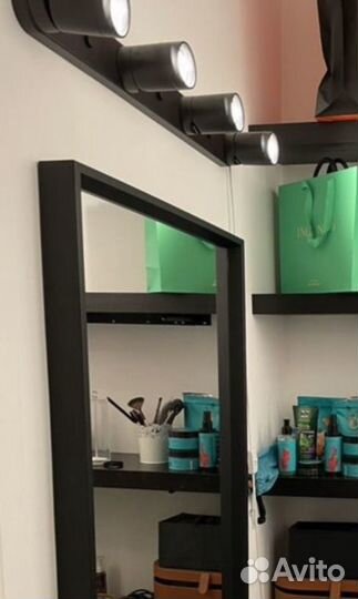 Бра для гардеробной с лампачками