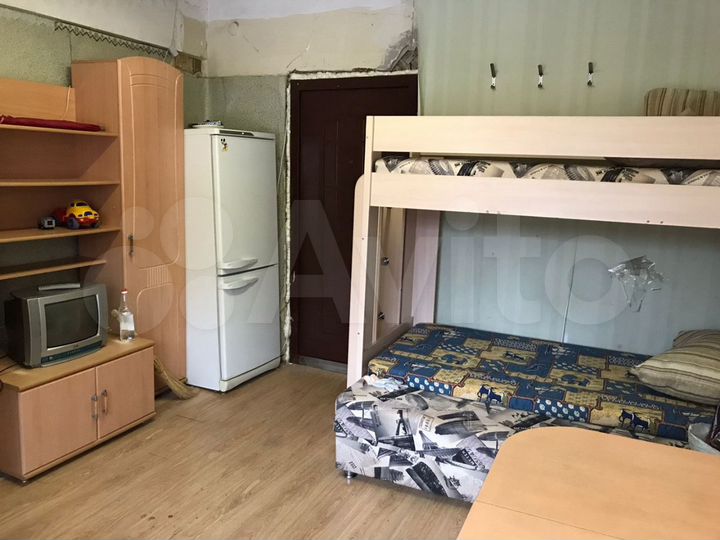 Комната 12 м² в 7-к., 2/4 эт.