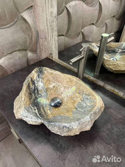 Раковина из натурального камня