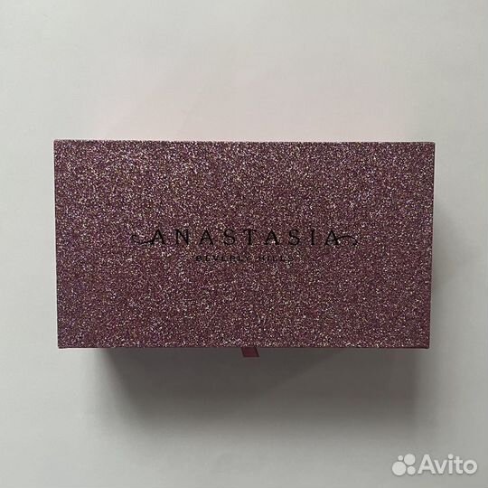 Новый комод Anastаsia bevеrly hills