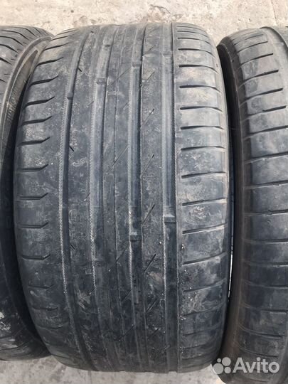 Nokian Tyres Hakka Black 225/45 R17 и 245/40 R17 94Y