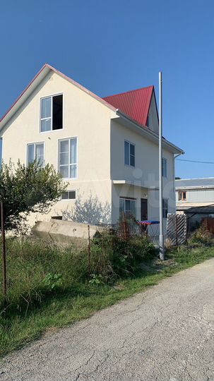 Дом 170 м² на участке 5 сот.