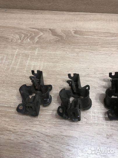 Замок капота Мерседес W203