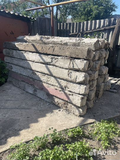 Бетонные столбы