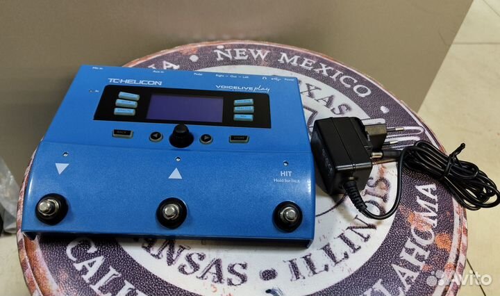 Вокальный процессор TC Helicon Voicelive Play