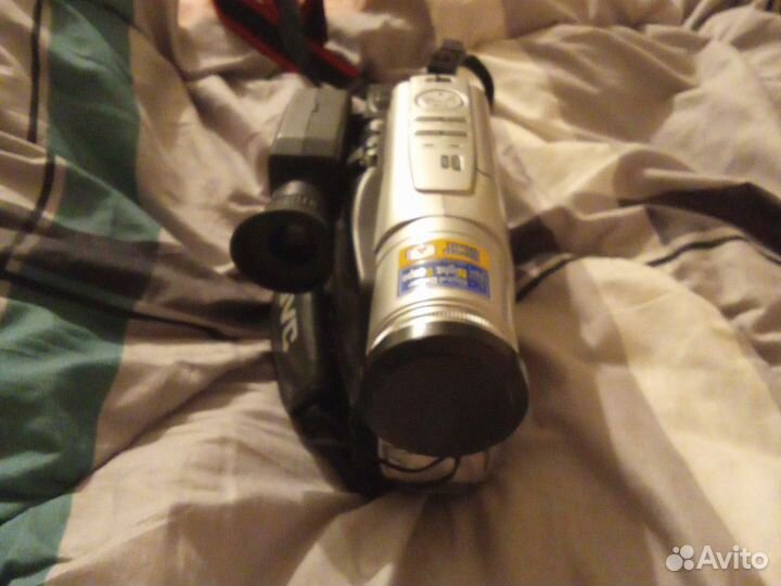 Кассетная камера JVC