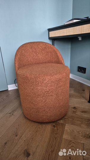 Пуфик со спинкой