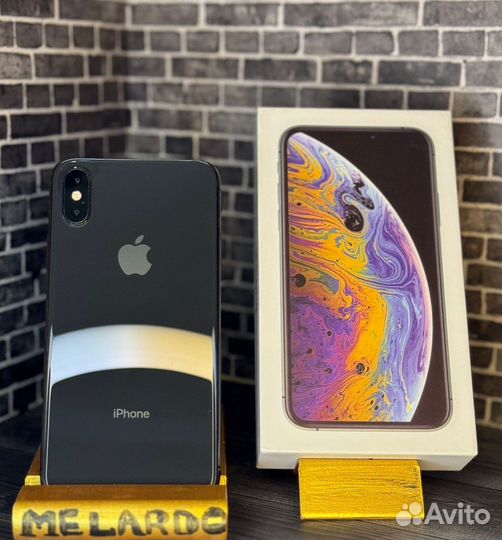 iPhone Xs, 64 ГБ