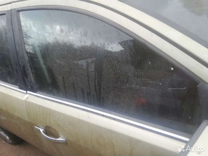 Стекла на Ford Mondeo 3 седан и универсал